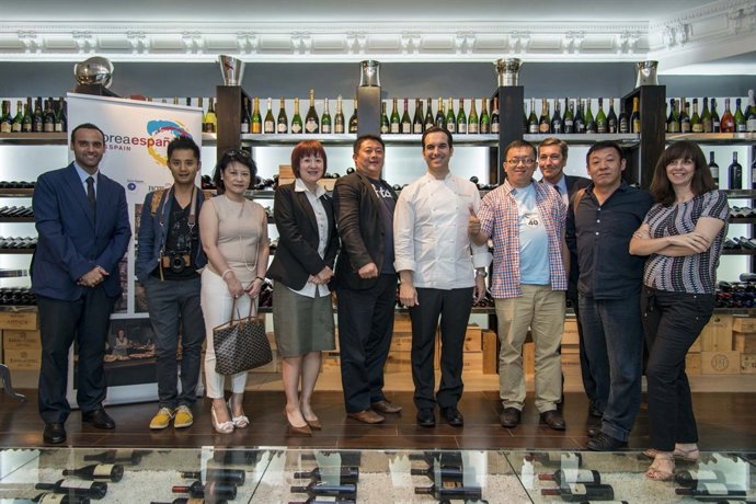 Delegación de Chinos.- Saborea España