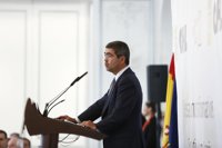 Latorre avanza que la futura ley financiera podría reducir los requisitos de emisión de deuda a las empresas