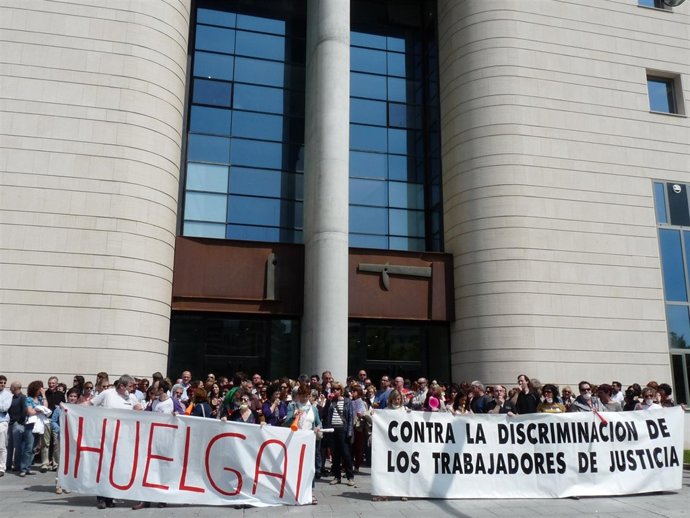 Concentración de trabajadores de la administración de Justicia.