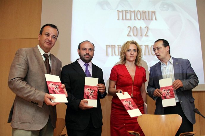 Presentación memoria Proyecto Hombre