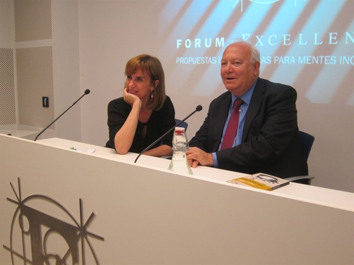 La periodista Gemma Nierga y el exministro Miguel Ángel Moratinos