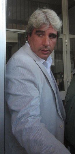 Primo de Ruth Ortiz, Juan David