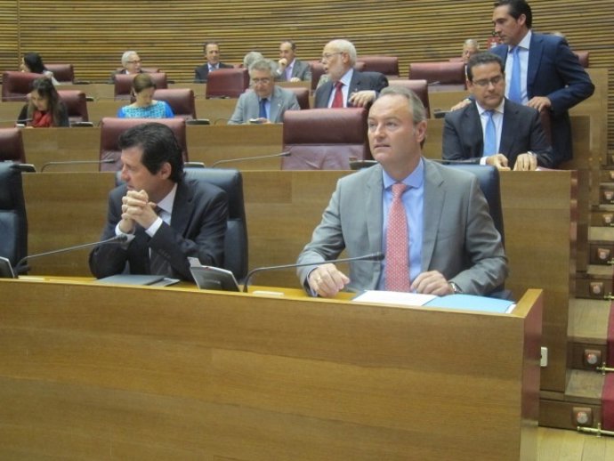 Alberto Fabra en las Corts