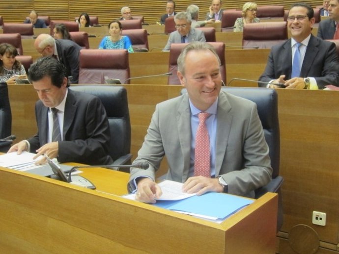 Fabra en su escaño antes de comenzar la sesión de control