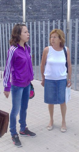 Mujer condenada por matar al violador de su hija en Benejúzar, junto a ella