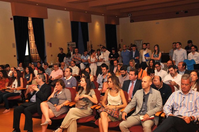 Empresarios turísticos asistentes al encuentro