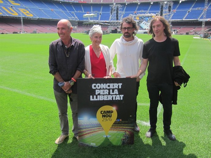 Lluís Llach, Muriel Casals, Lluís Danés y Gerard Quintana