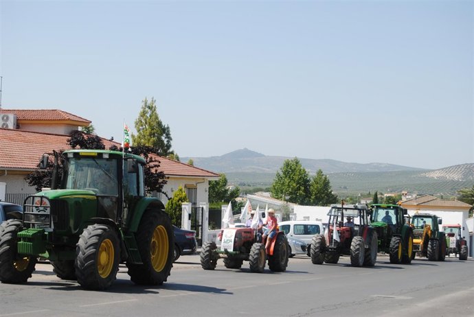 Tractorada de UPA en Cabra