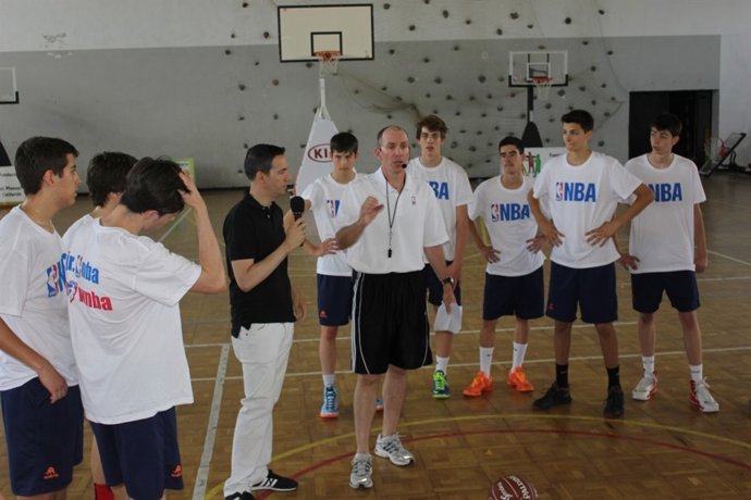 Neil Myers En El Campus Calderón En Cáceres