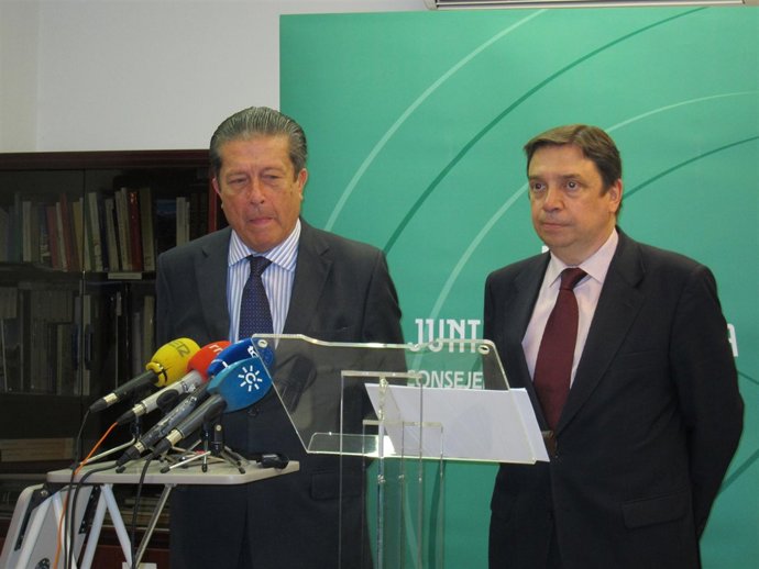 El consejero de Agricultura, Pesca y Medio Ambiente, Luis Planas