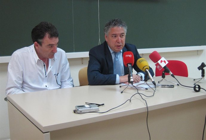 Angel Hernández (I) y Tomás Burgos (D)