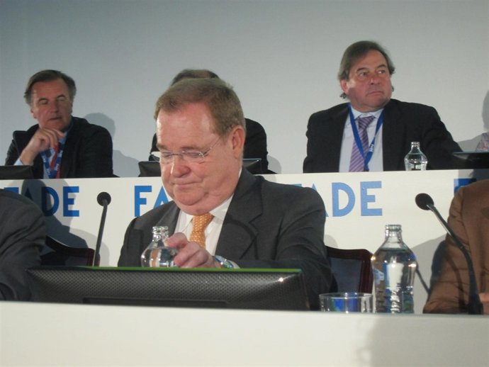 Vigón, en la asamblea de FADE.