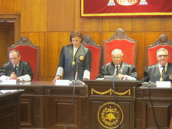 Por la izquierda, De la Riva, Fernández, Torres-Dulce y Vidau, en la ceremonia.