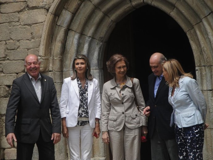 La Reina visita Aran
