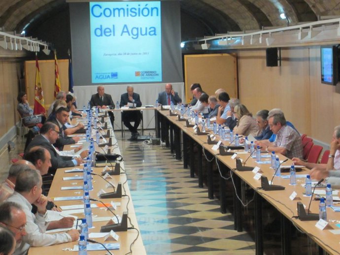 El consejero Modesto Lobón preside la Comisión del Agua