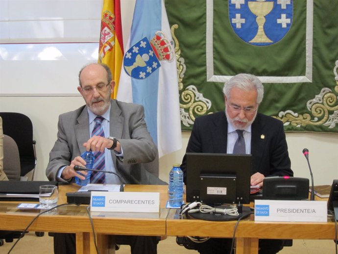 Caballero Miranda en la comisión de cajas en el Parlamento de Galicia.