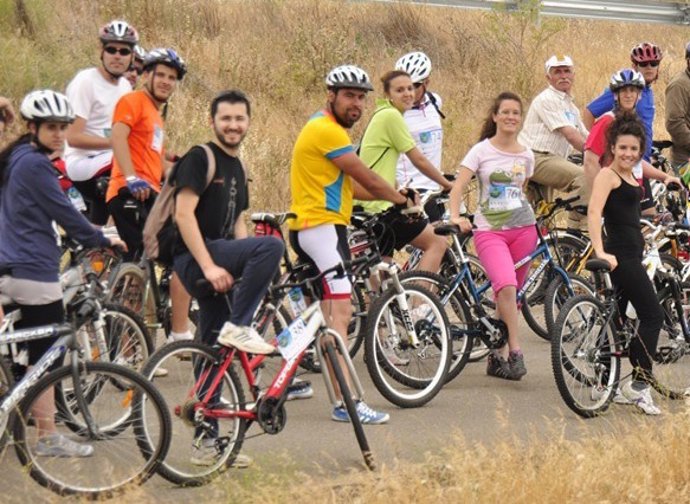 Participantes en la primera edición de la marcha en Juzbado