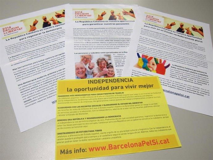 Folletos de ERC en castellano a favor de la independencia de Catalunya