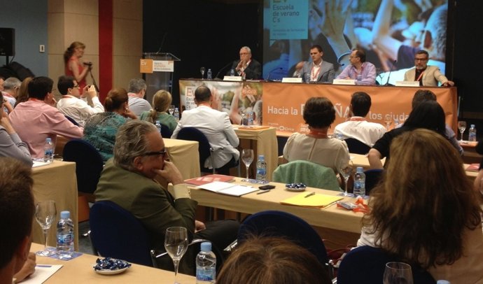 Joaquín Leguina, A.Rivera y Antonio Asunción en la Escuela de Verano de C's 2012
