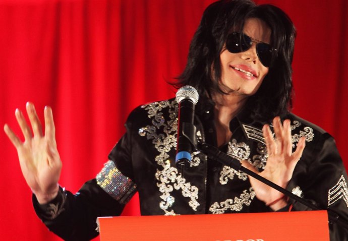 Michael Jackson gastó más de 35 millones el comprar el silencio de victimas