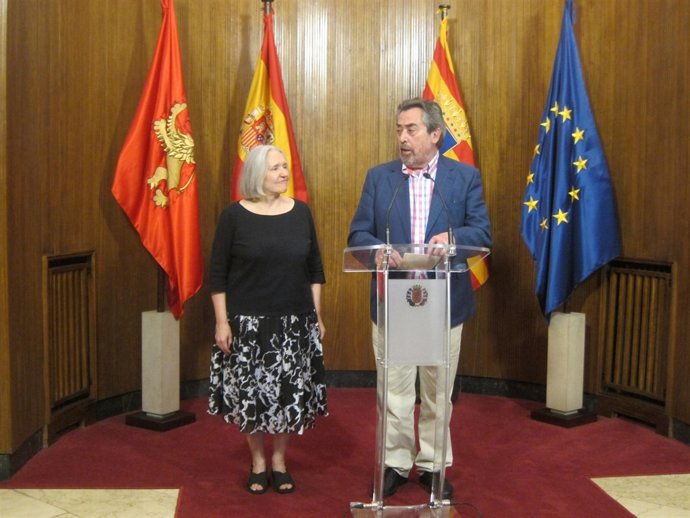 Saskia Sassen y Juan Alberto Belloch.