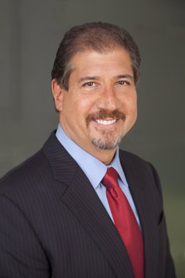 Mark Weinberger, presidente de EY