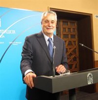 Griñán ve positiva toda bajada, pero advierte de que consolidar una tendencia necesita de mucho tiempo