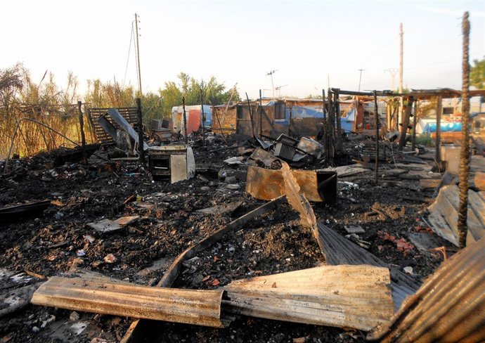 Incendio en el asentamiento del Peixets