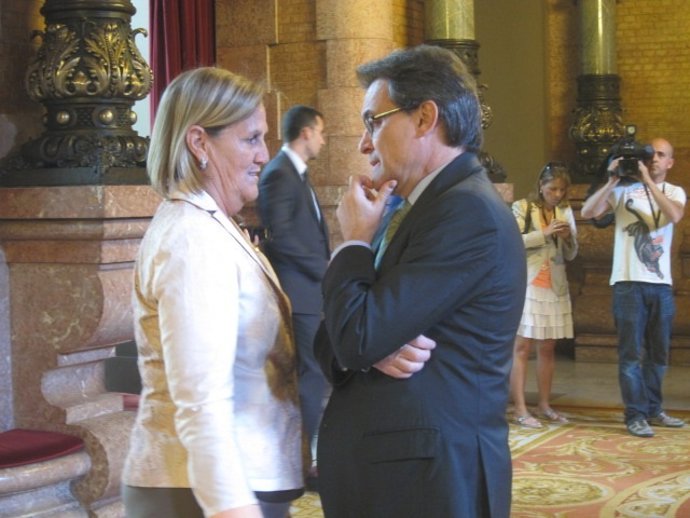 Artur Mas y Núria de Gispert, en la reunión del Pacto Derecho a Decidir