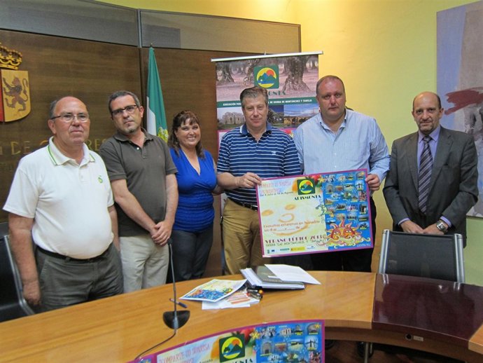 Presentación De 'Los Veranos Lúdicos' De Montánchez Y Tamuja En Cáceres