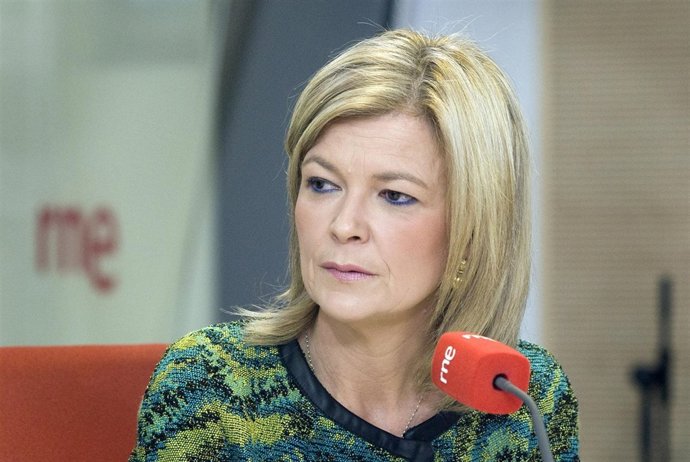 Gabriela Bravo, es entrevistada en RNE