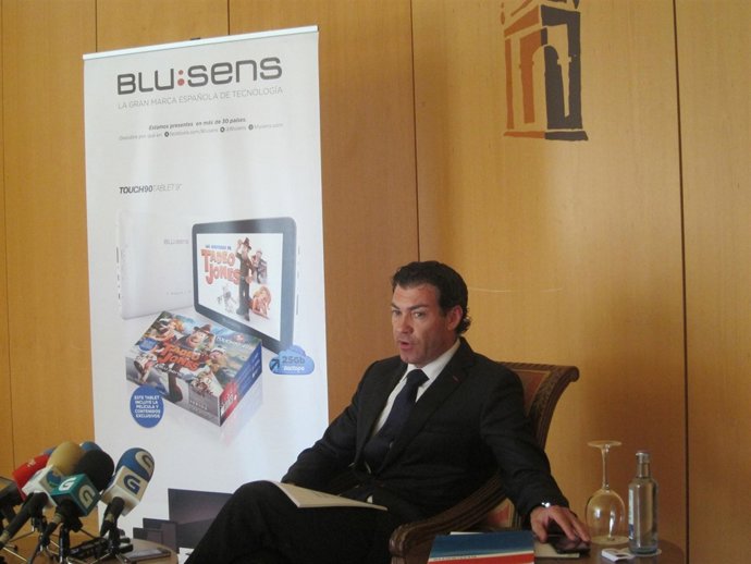 El presidente de Blusens, José Ramón García, en un encuentro con los medios