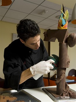 Escultura de chocolate sobre la Fiesta de la Mare de Déu de Algemesí (Valencia)
