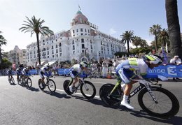 Equipo Orica Greenedge en la contrarreloj por equipos del Tour de Francia