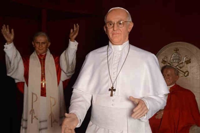 ESCULTURA PAPA FRANCISCO EN CERA, MUSEO DE CERA DE MADRID