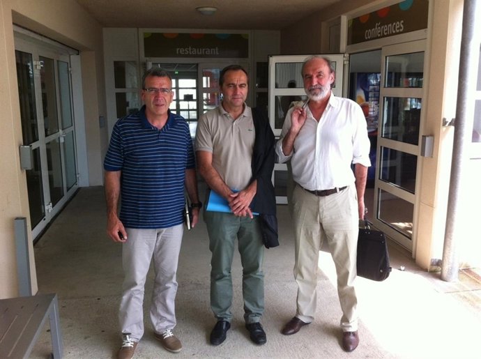 F.Boya (UA),L.Ferre (alcalde Luchon),M.Carballido(vicepte.Conseil Midi-Pyrénées)