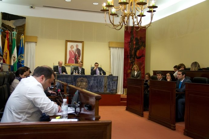 Imagen De Un Pleno En La Diputación Provincial De Huelva.