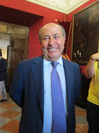 Alcalde dice que son los órganos del PP-A quienes deciden el momento de escoger al candidato a la Junta