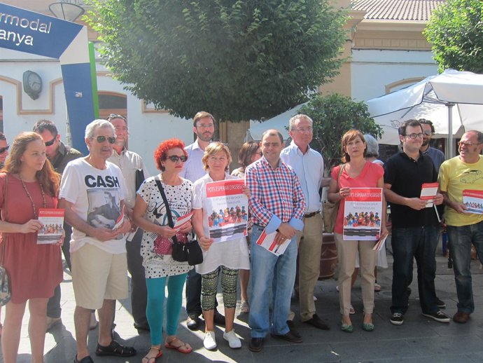 Los socialistas contra los recortes de tren y metro