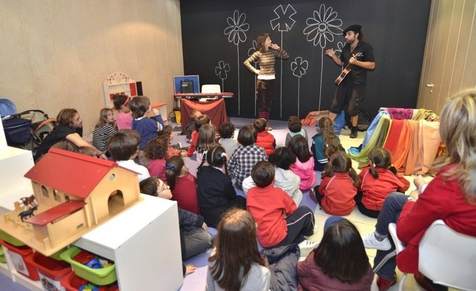 Cuentacuentos en la ludoteca