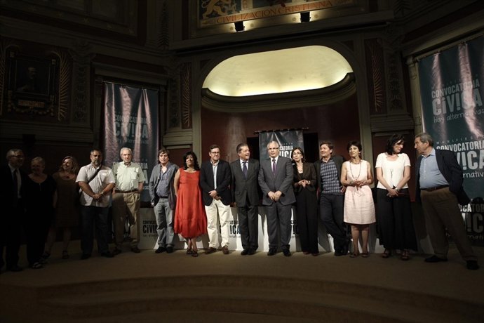 Garzón y otras personalidades presentan Convocatoria Cívica