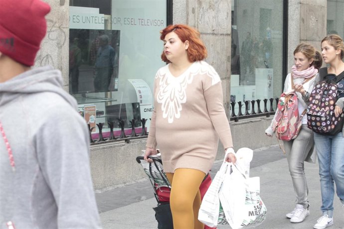 Gente, consumidores, compras