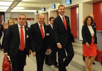 De Guindos niega el riesgo económico y dice que el presupuesto está garantizado por tres niveles de gobierno