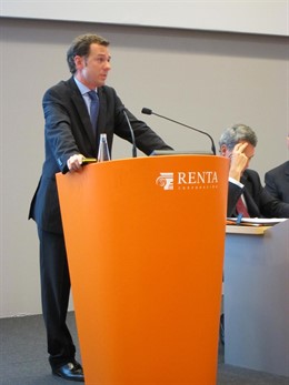 Juan Velayos, Renta Corporación