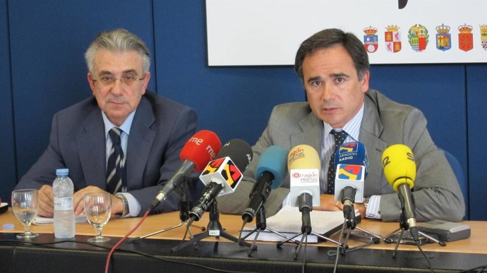 El presidente de la CHE, Xavier de Pedro