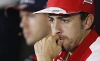 Alonso (Ferrari): "Confiamos en que Pirelli resuelva el problema"