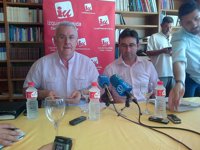 Cayo Lara dice que la coalición con el PSOE en la Junta "no corre peligro" pese al caso de los ERE