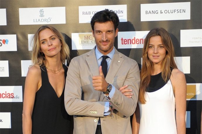 La modelo Verónica Blume junto a Rafa Medina y Aída Artiles