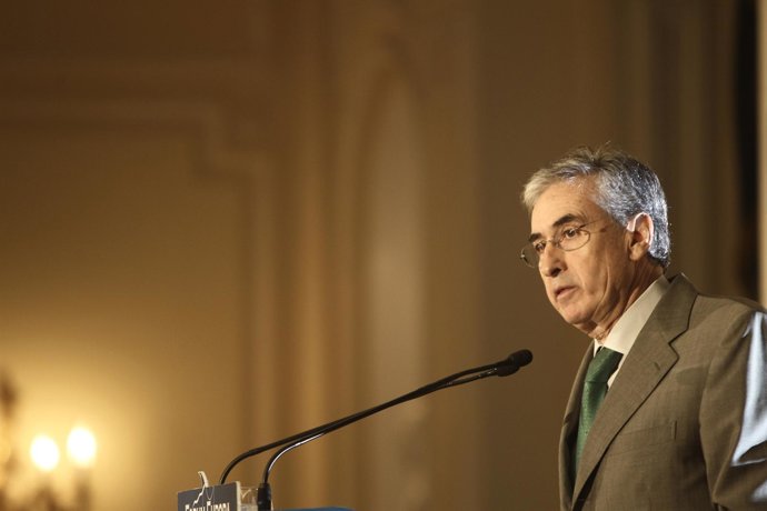 Jáuregui y Valenciano en un desayuno informativo