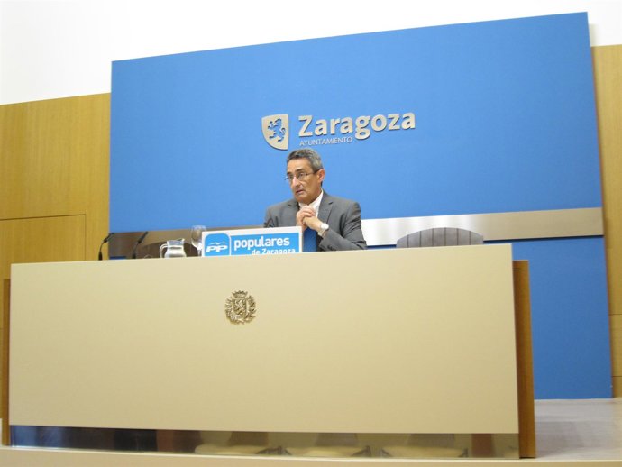 Julio Calvo ha presentado las alegaciones del PP a la ordenanza de animales